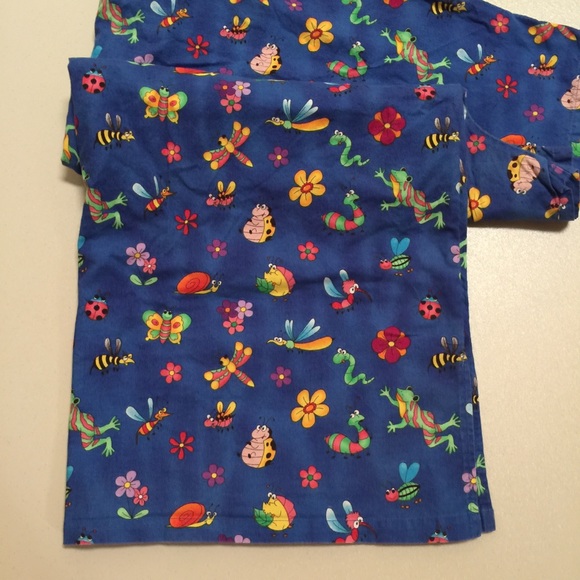 ▫️Crazy Scrubs Scrub Top with Flowers, Bugs, Frogs - Picture 13 of 16